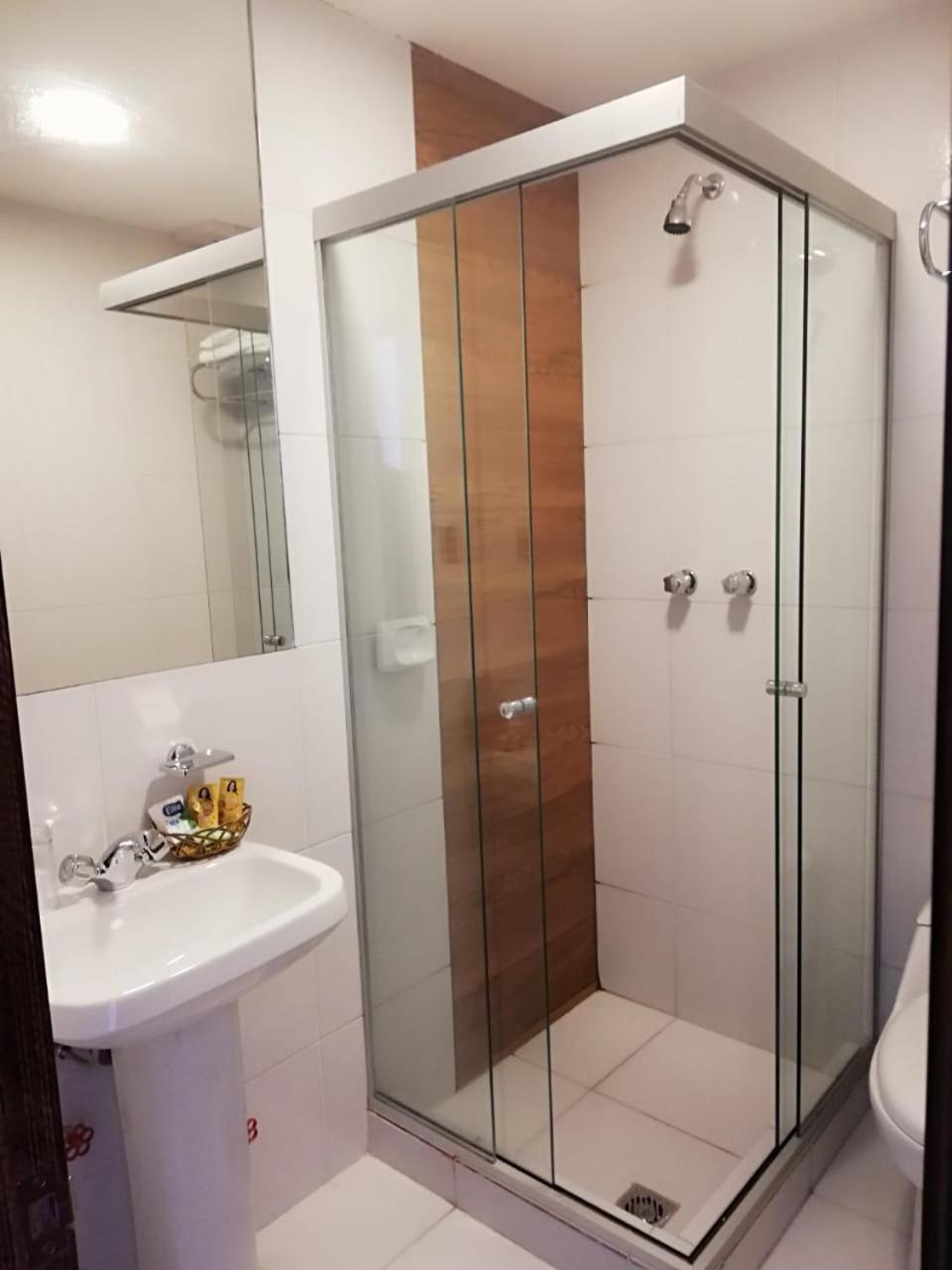 Hotel Madrid 라파스 외부 사진